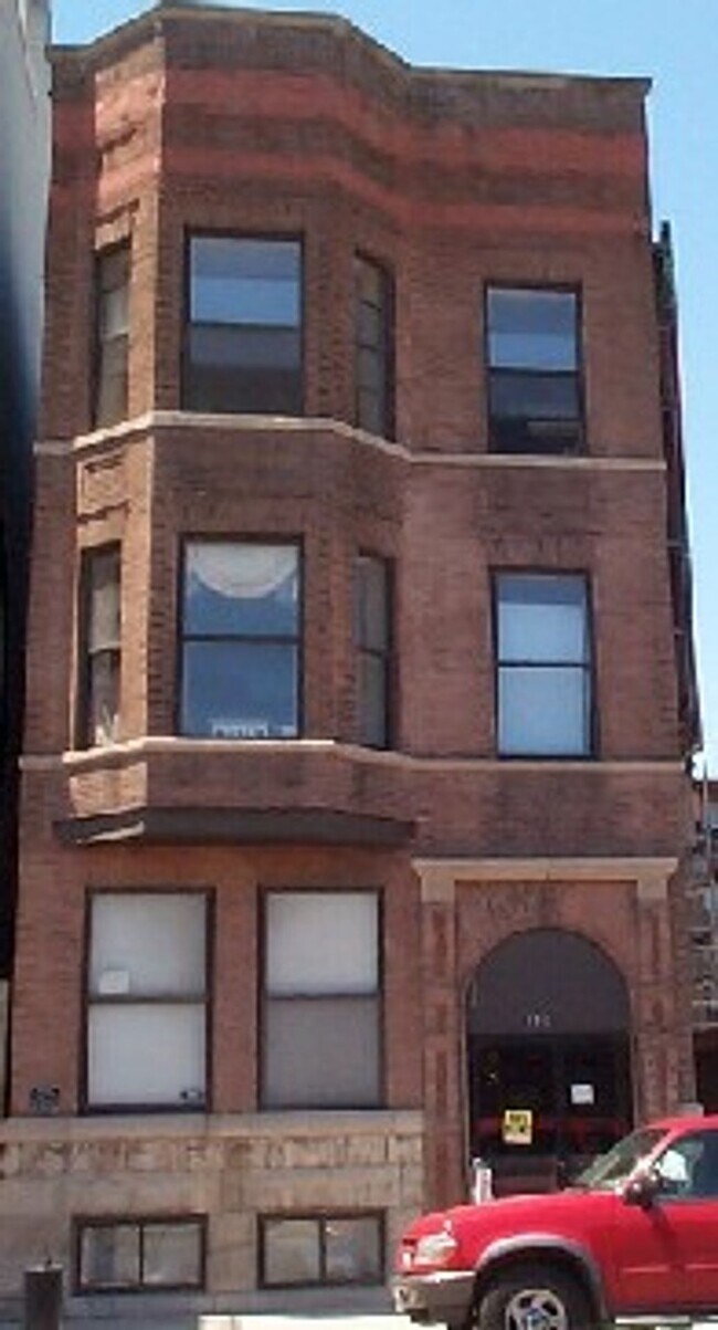 Building Photo - 3512 N Halsted