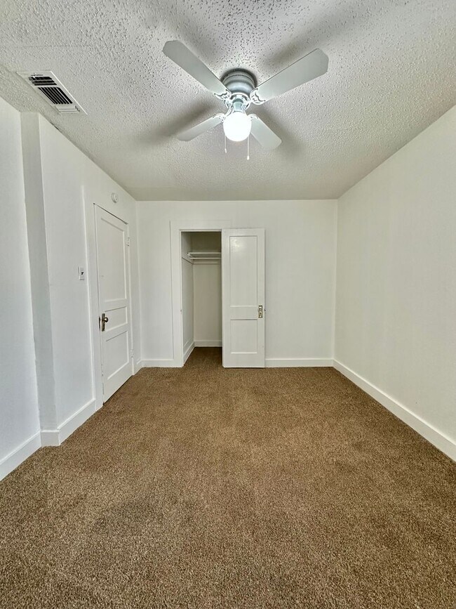 Building Photo - COMING SOON!!! -  Spacious 3-Bedroom Home Available to Lease!
