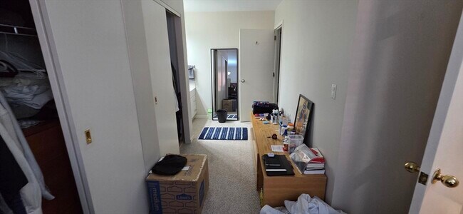 Building Photo - 950 Massachusetts Ave