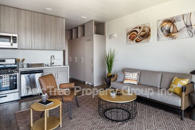 Building Photo - 532 Union St