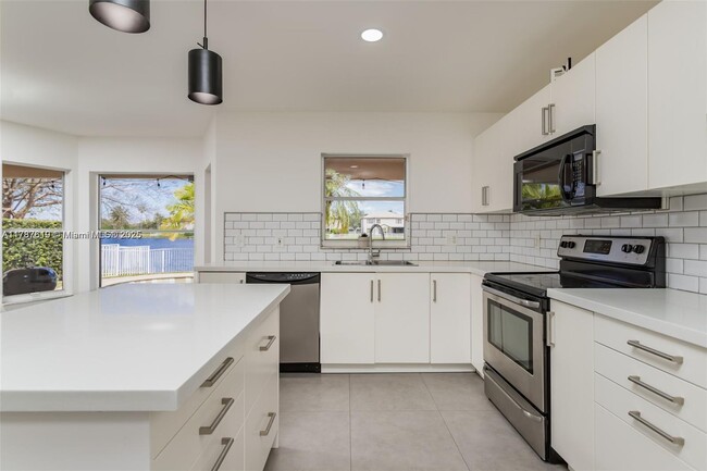 Building Photo - 18091 SW 27th St