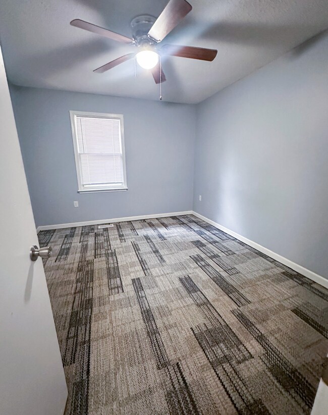 Building Photo - Spacious 3BR Home Near Downtown Clemson – Available 8/20, Only $1,300/Month!