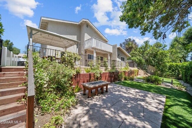 Building Photo - 736 Masterson Dr