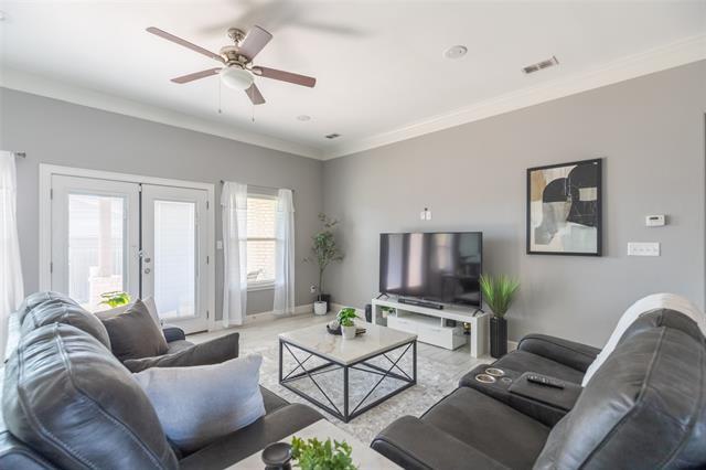 Building Photo - 3126 Oakley St