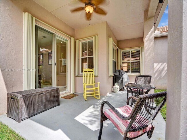 Building Photo - 938 Bluewood Terrace