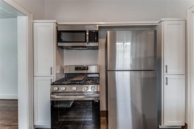 Building Photo - 6347 Belmont Ave