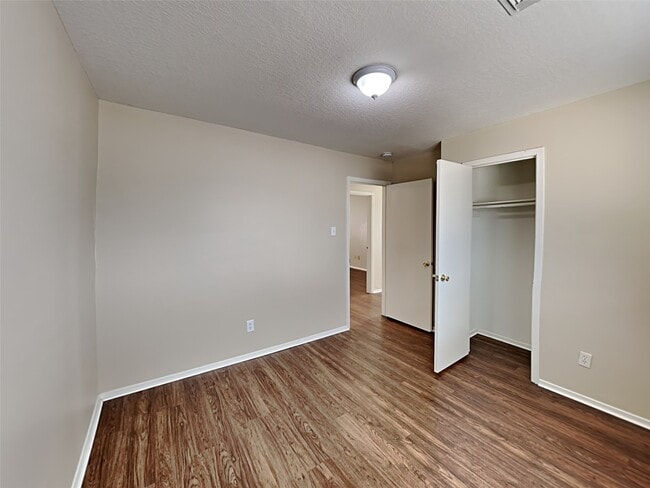 Building Photo - 20534 Patriot Park Ln