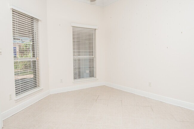 Building Photo - 1777 Bridgeport Colony Ln