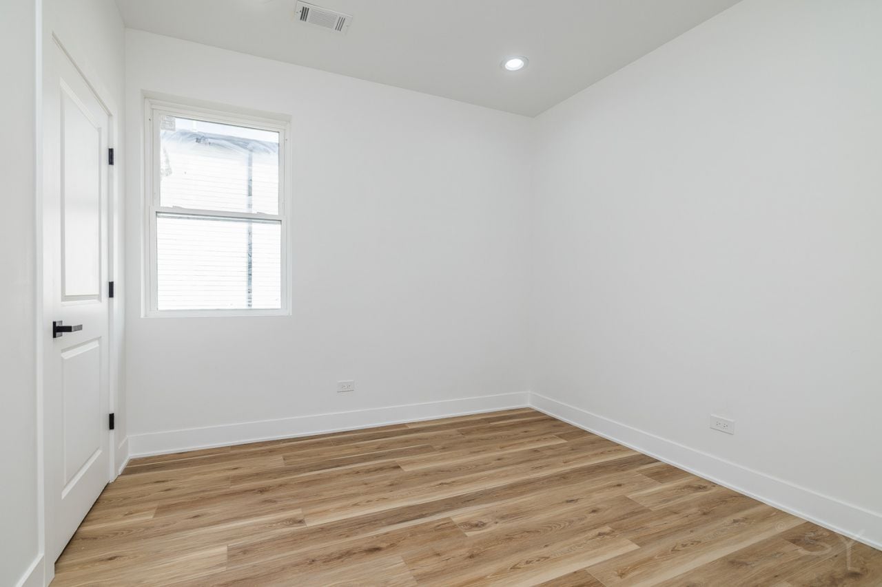 Building Photo - 6328 S Evans Ave
