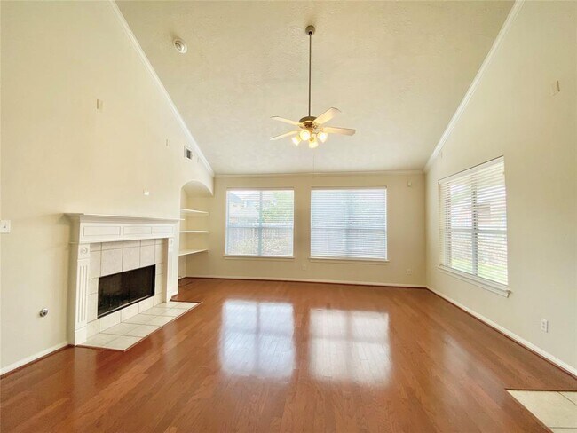 Building Photo - 5518 Chantel Way