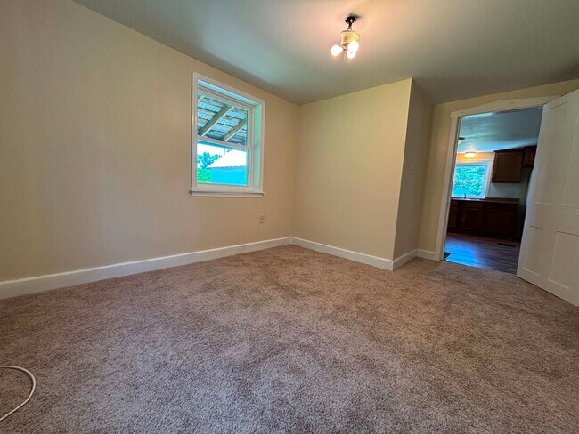 Building Photo - Charming Rental in Honey Brook, PA