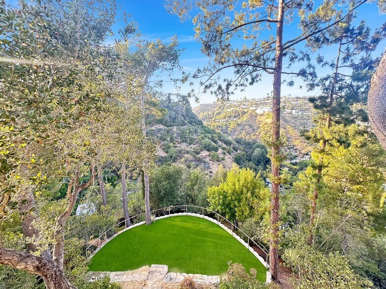 Building Photo - 8265 Mannix Dr
