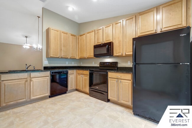Building Photo - 14 Slatington Pl