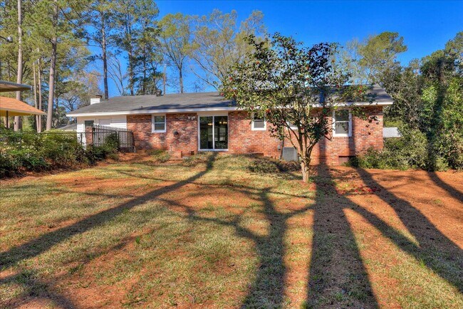 Building Photo - 1202 Oakdale Rd