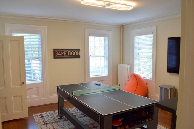 Building Photo - 93 Power St