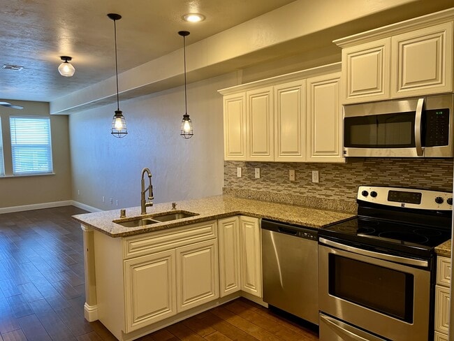 Building Photo - 3609 Autumn Colors Dr