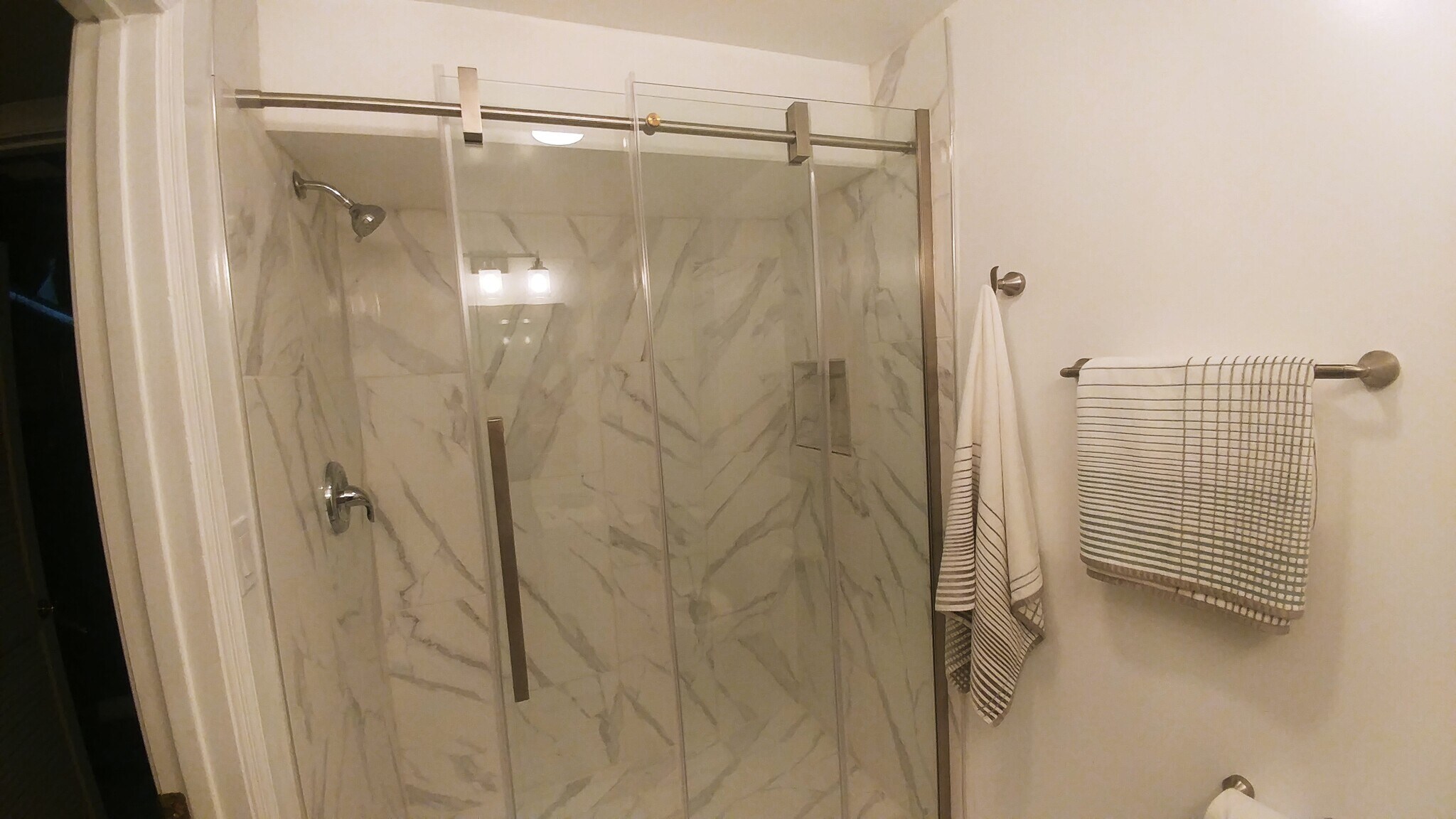 Bathroom 1 /shower - 12921 Freestone Ct