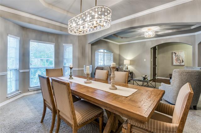 Building Photo - 3032 Larreta