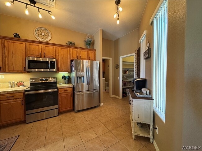 Building Photo - 2793 Esmerelda Dr