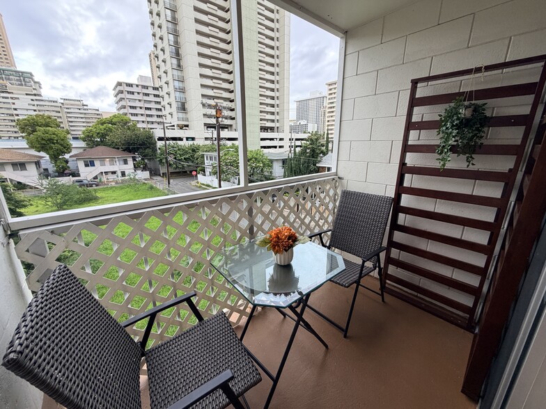 Building Photo - 249 Kapili St