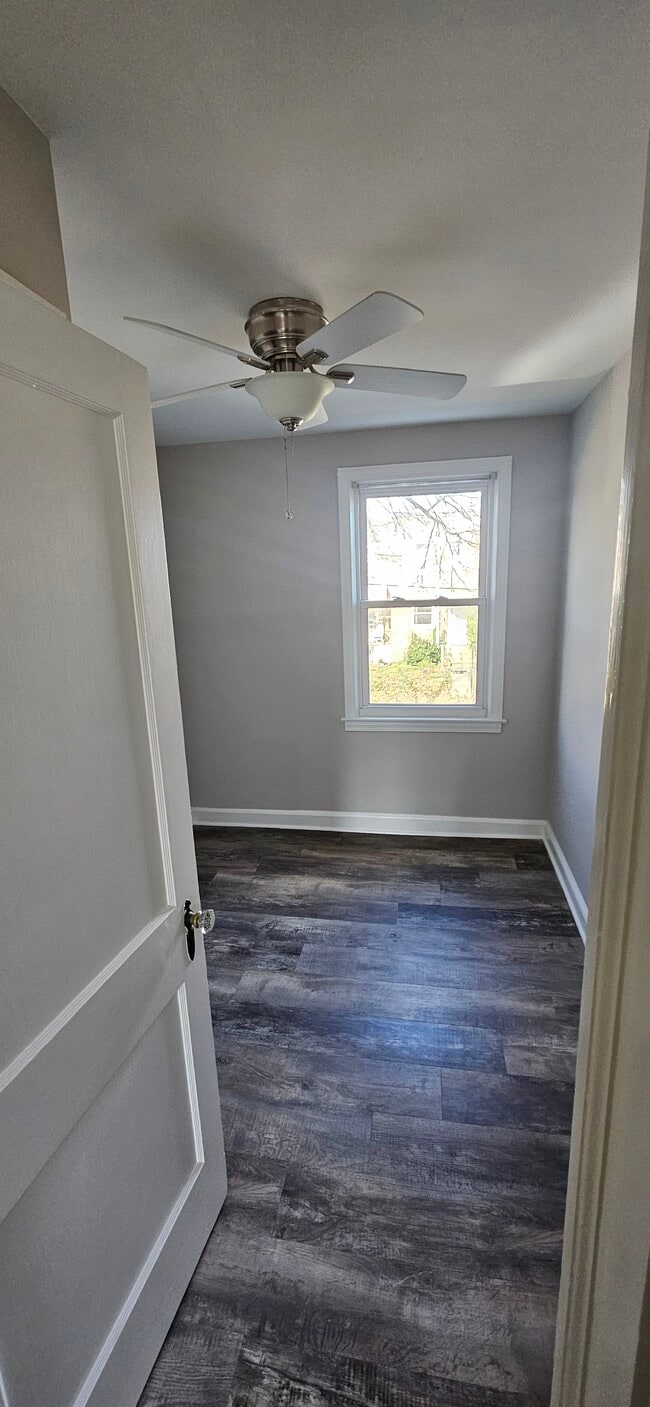 Building Photo - 534 E Frederick St