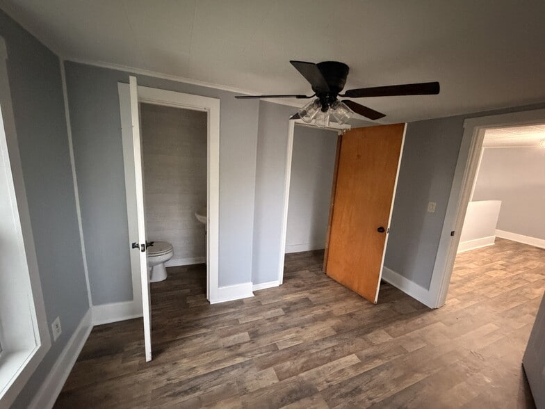 Building Photo - 5195 Georgetown Rd