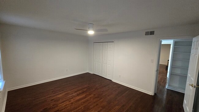 Building Photo - 284 C St