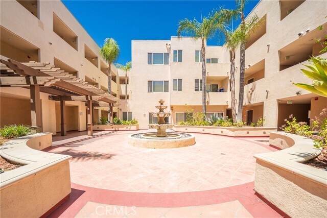 Building Photo - 13941 Sherman Way