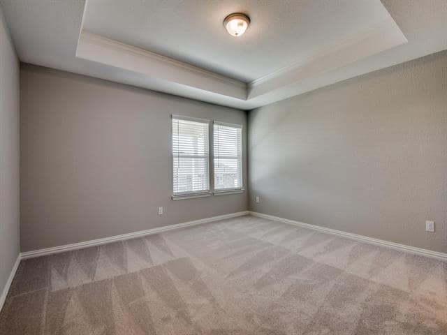 Building Photo - 7608 Parade Dr