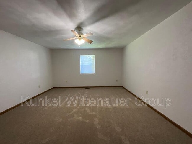 Building Photo - 2406 Richland Prairie Blvd