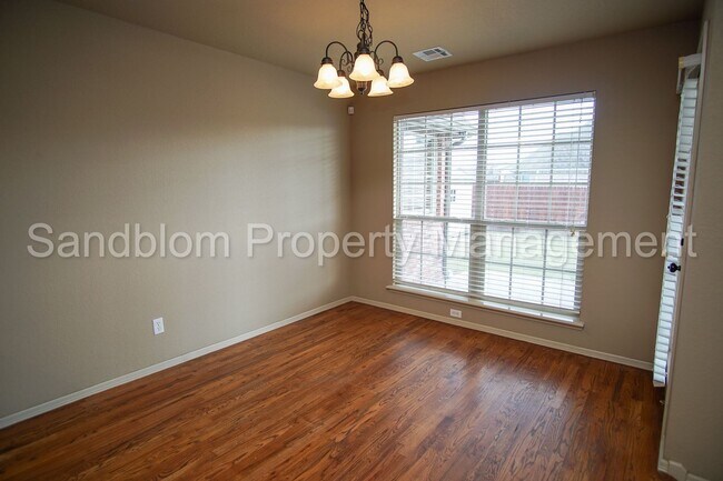 Building Photo - FOR LEASE | Broken Arrow | 3 Bed, 2 Bath H...