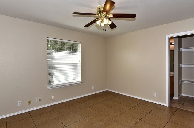 Building Photo - GREAT LOCATION: 1604 & SHAENFIELD  |  3 BE...