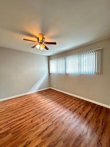 Building Photo - 4640 E 4th St