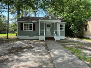 Building Photo - 517 Williams St