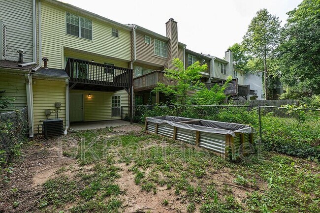 Building Photo - 3536 Kennesaw Station Dr