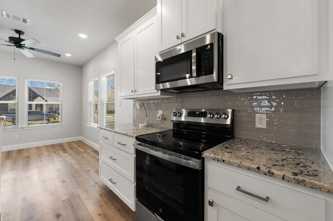 Building Photo - 3-Bed Oasis on Reverie Rd with Spacious 1612 Sq Ft Layout - Perfect for Your Family!