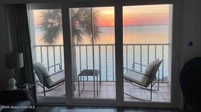 Building Photo - 3901 Dixie Hwy NE