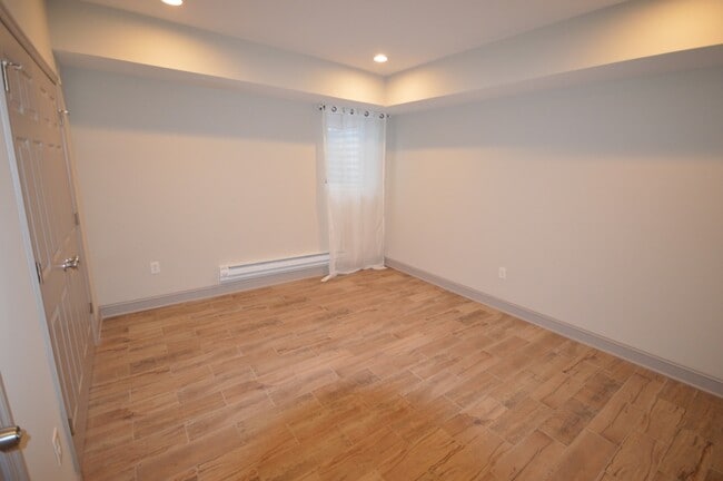 Building Photo - 1948 E York St