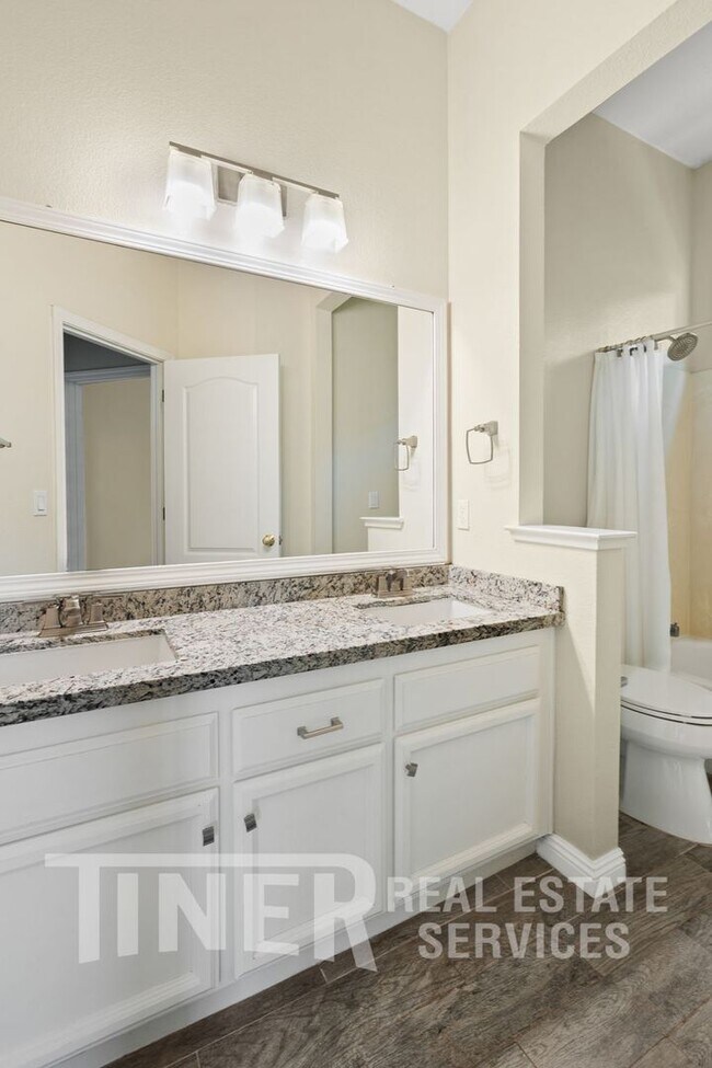 Building Photo - 5730 Chaffey Ln