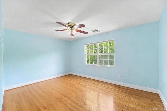 Building Photo - 183 Oakfield Ave