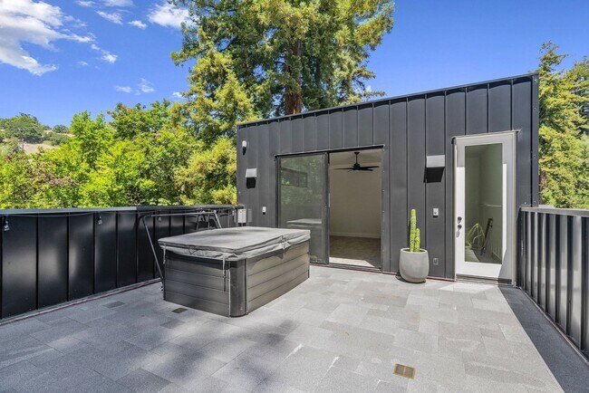 Building Photo - 850 Branciforte Dr