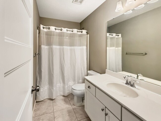 Building Photo - 5526 Wisconsin Ave N