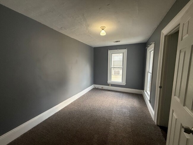Building Photo - 528 E Buchtel Ave