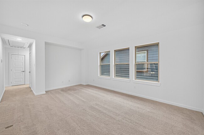 Building Photo - 23806 Pullin Market Dr