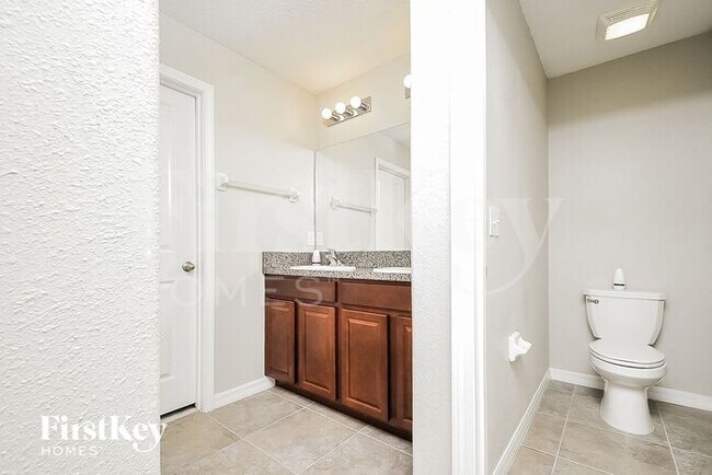 Building Photo - 12702 Hampton Hill Dr