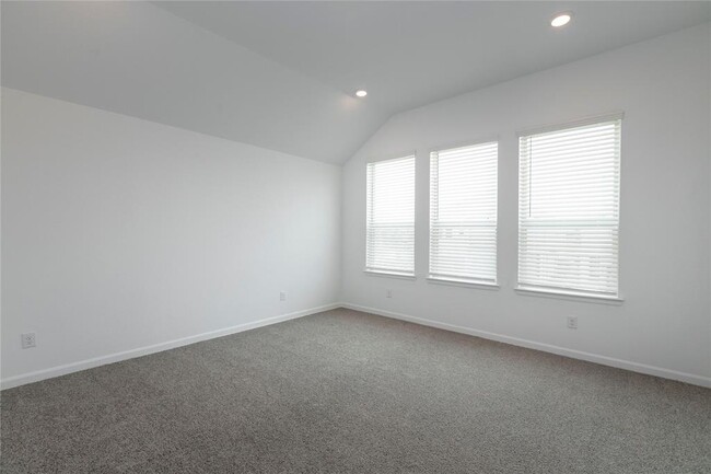 Building Photo - 4022 Balboa Dr