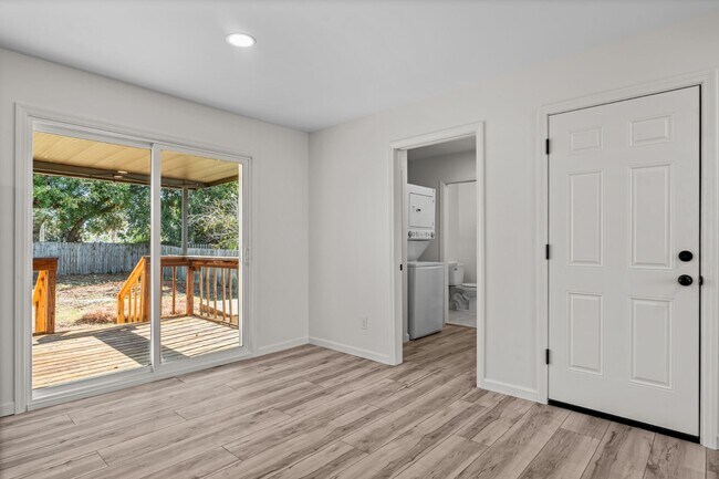 Building Photo - 1801 Georgia Ct