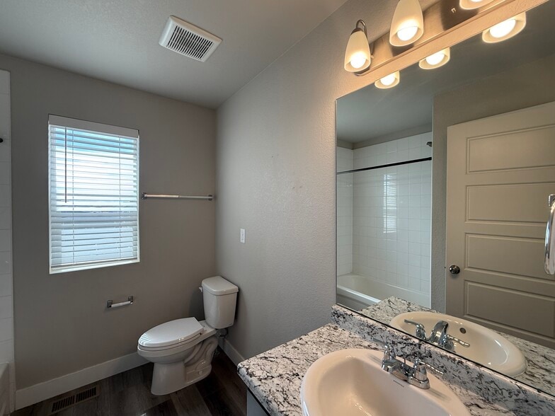 Building Photo - 9891 Hidden Ranch Ct