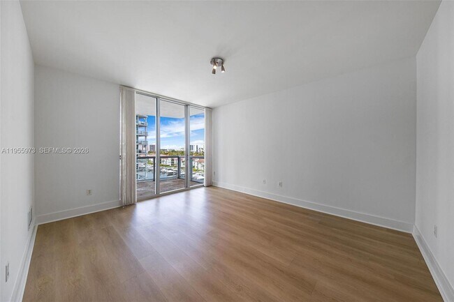 Building Photo - 3131 NE 188th St