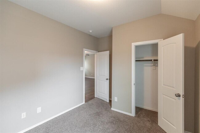 Building Photo - 3511 Goldleaf Trail Dr